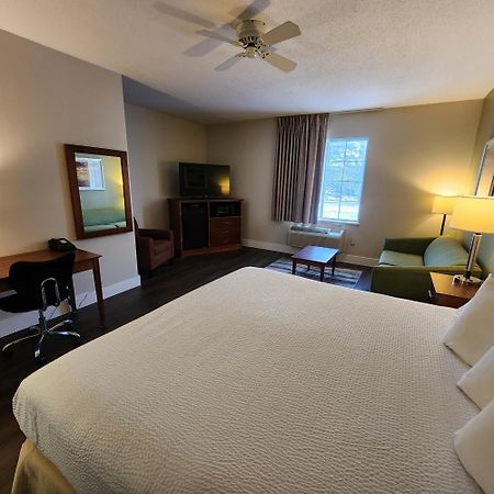 Baymont By Wyndham Mackinaw City Bagian luar foto