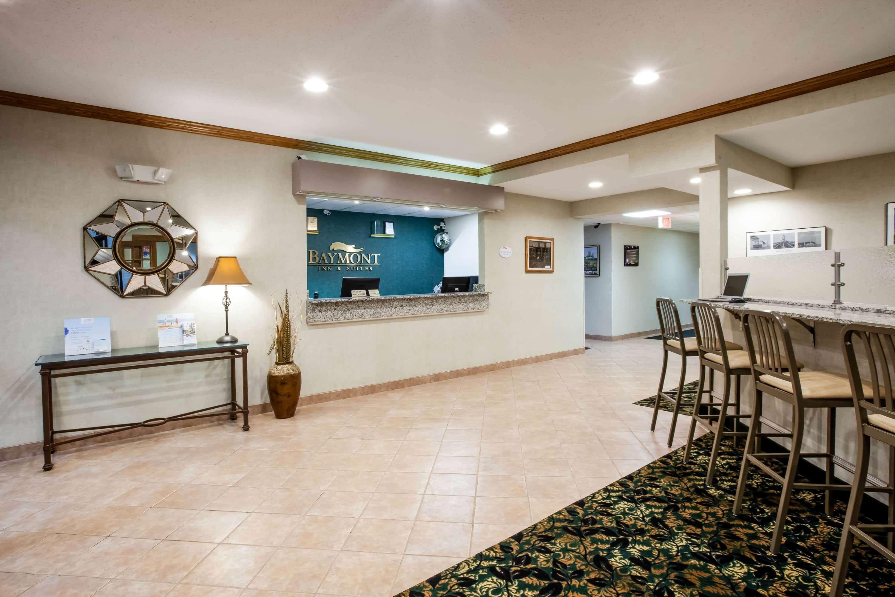 Baymont By Wyndham Mackinaw City Bagian luar foto