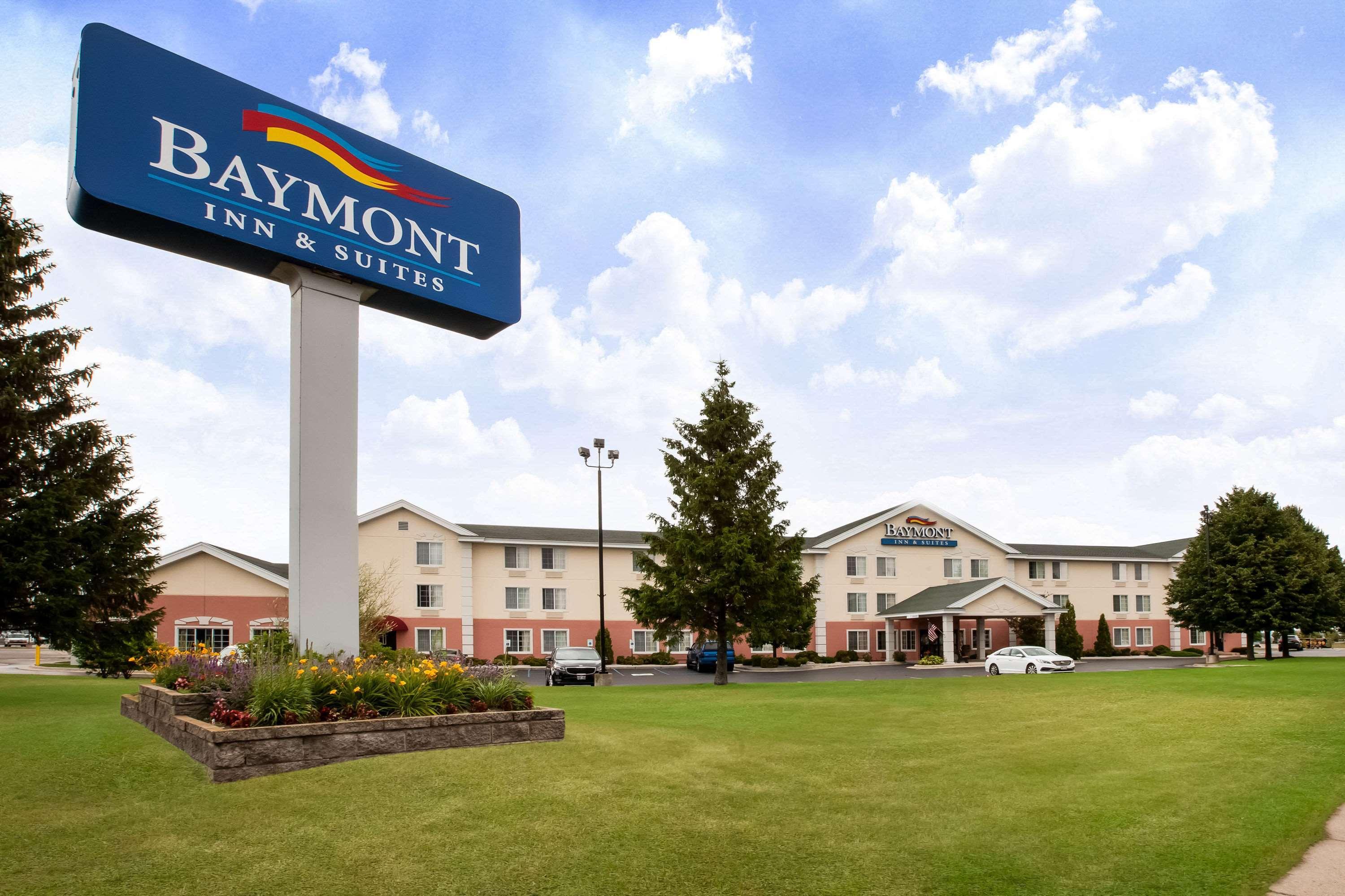 Baymont By Wyndham Mackinaw City Bagian luar foto