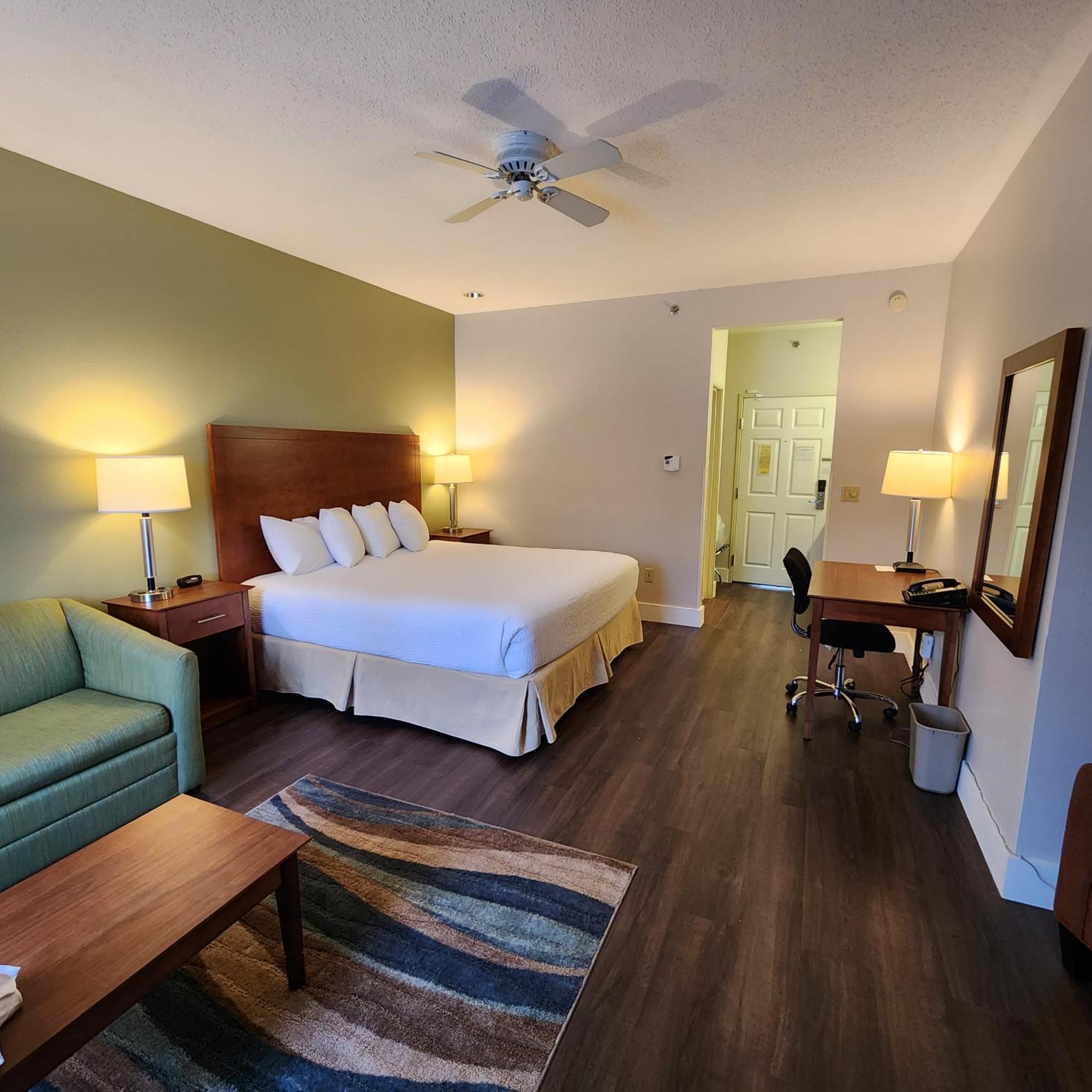Baymont By Wyndham Mackinaw City Bagian luar foto