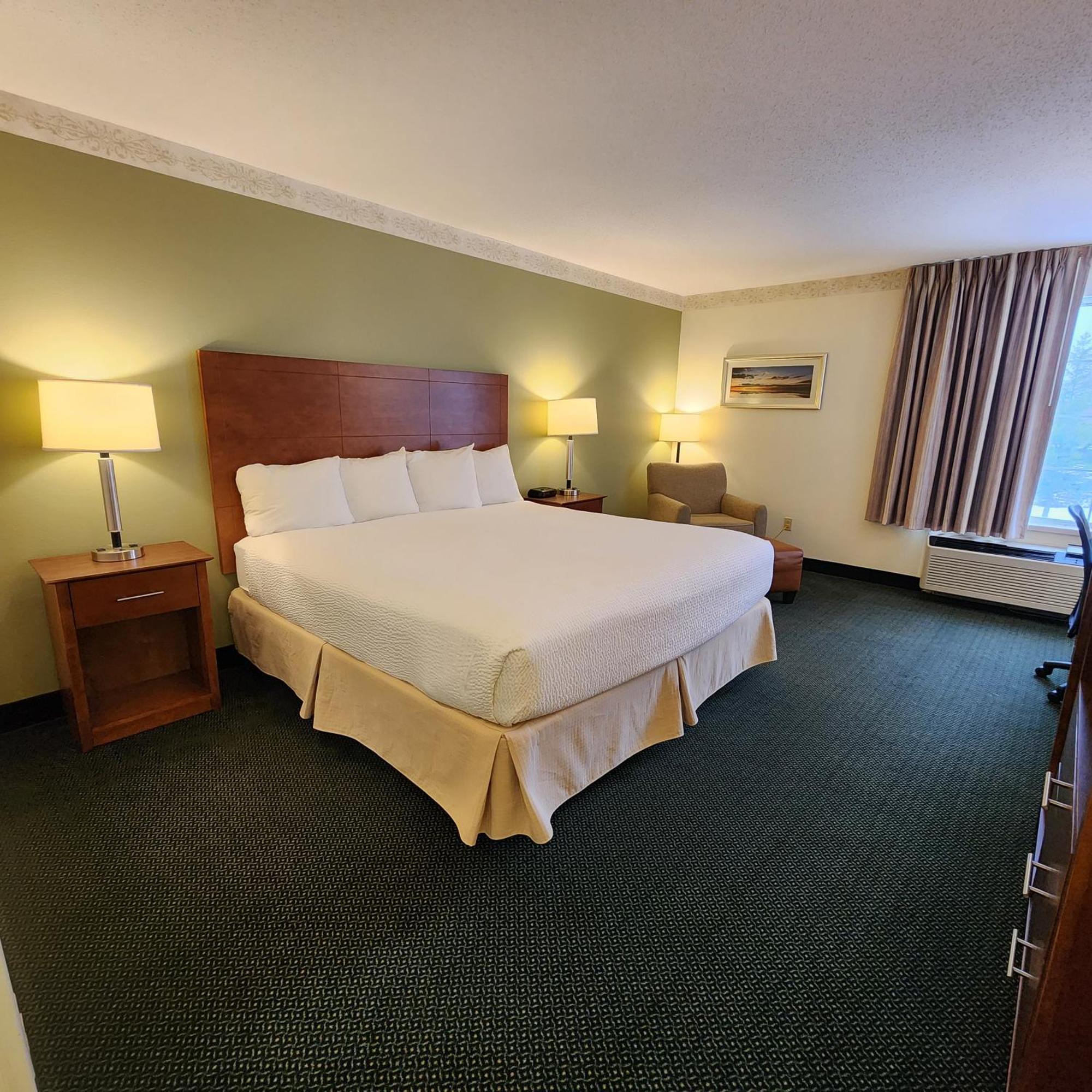 Baymont By Wyndham Mackinaw City Bagian luar foto