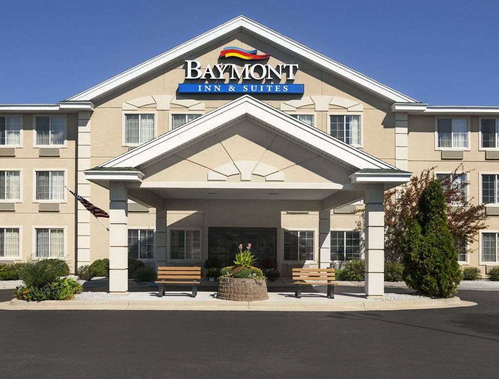 Baymont By Wyndham Mackinaw City Bagian luar foto
